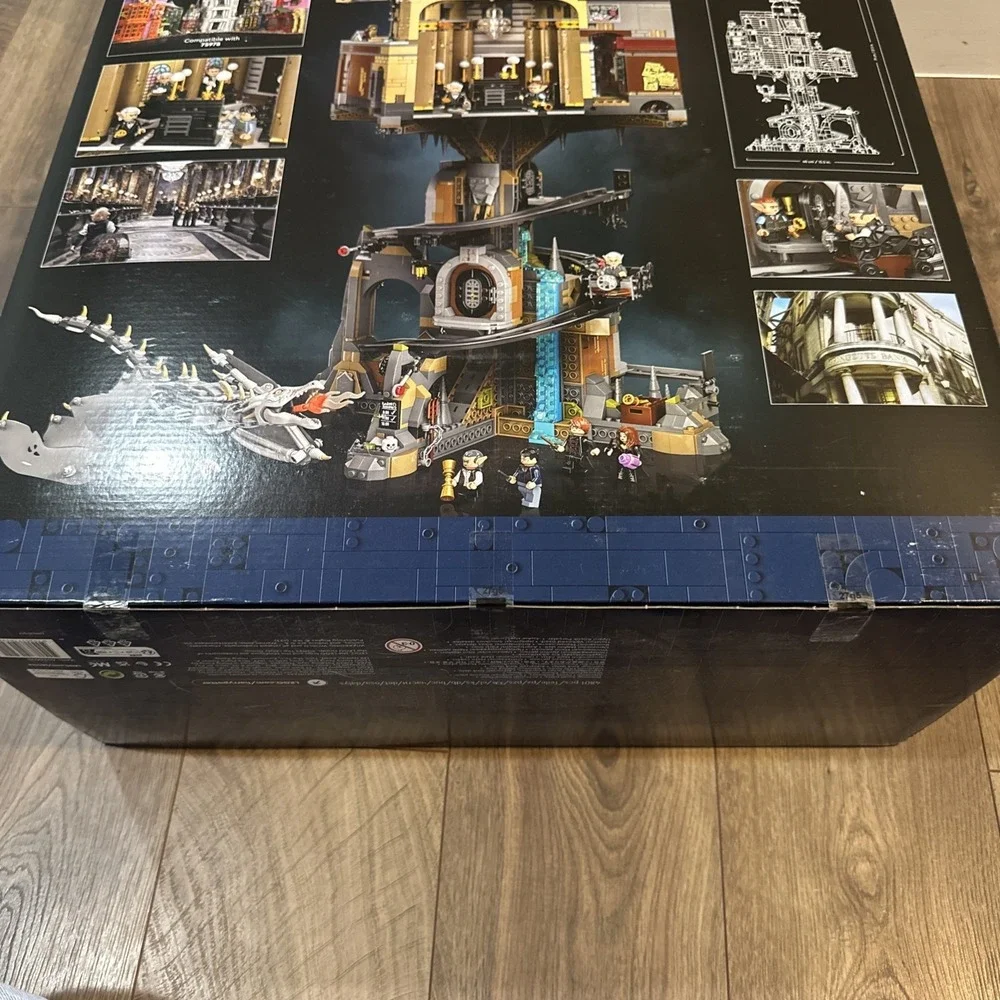$825  🌙 LEGO Harry Potter Gringotts Wizarding Bank Collector‎ 76417 SEALED
